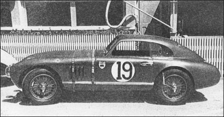 Leslie Johnson i Charles Brackenbury – Aston Martin DB 2 Lagonda.